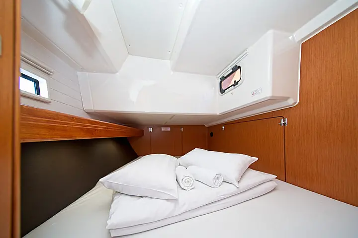 Bavaria 46 Cruiser <br> (MH-49) - Image 10